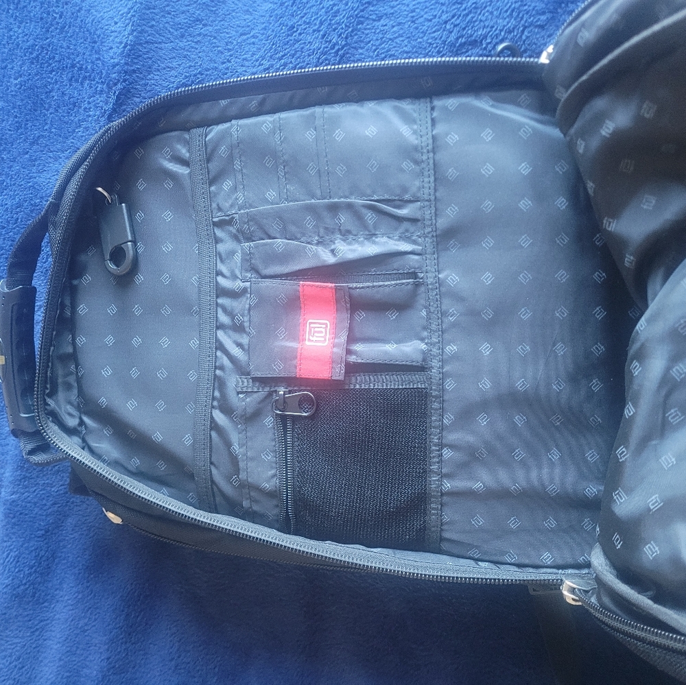 Compact Computer Backpack - image 3